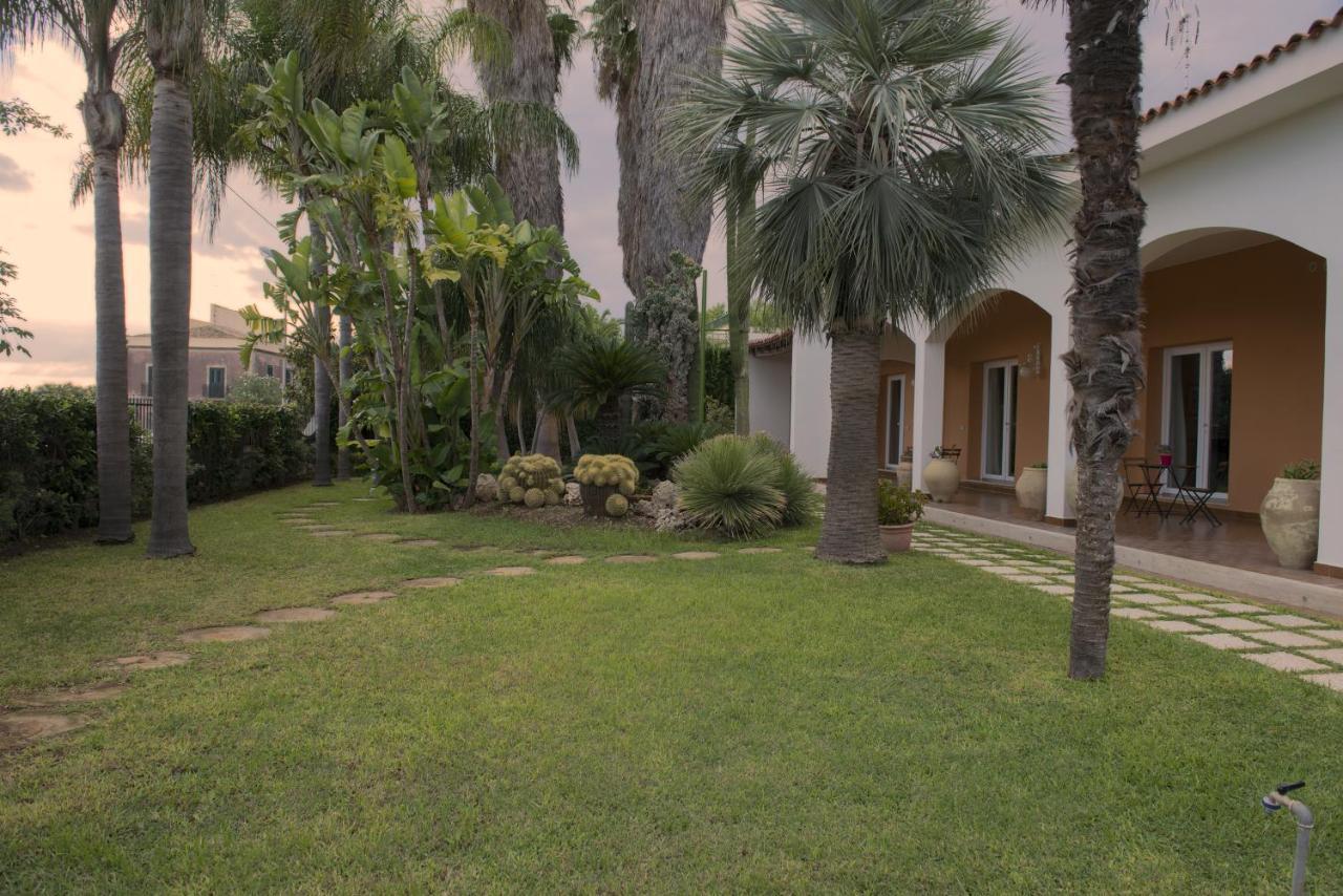 Temenos Villa Syracuse Kamer foto